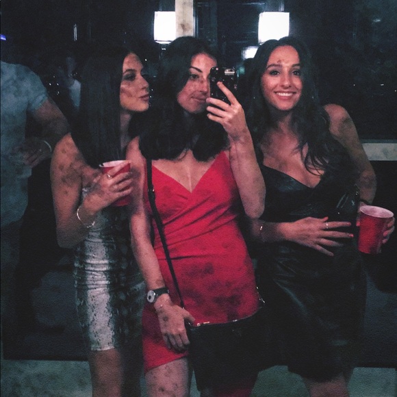 Meet your Posher, Melissa - Picture 1 of 1